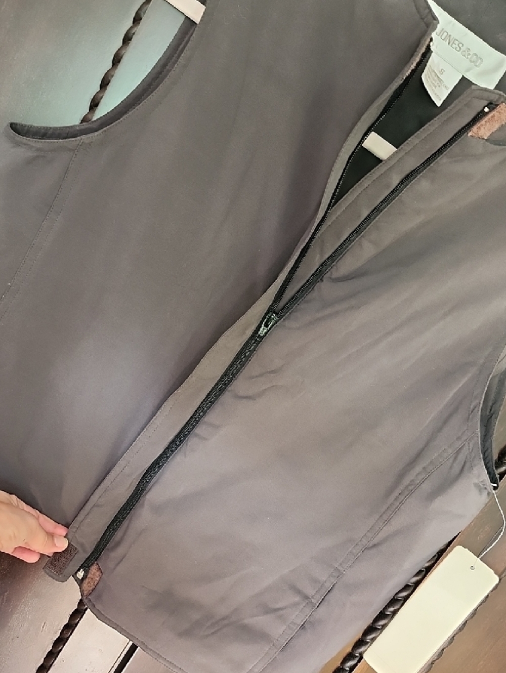 Jones & Co Dark Gray Polyester Vest - Picture 3 of 7